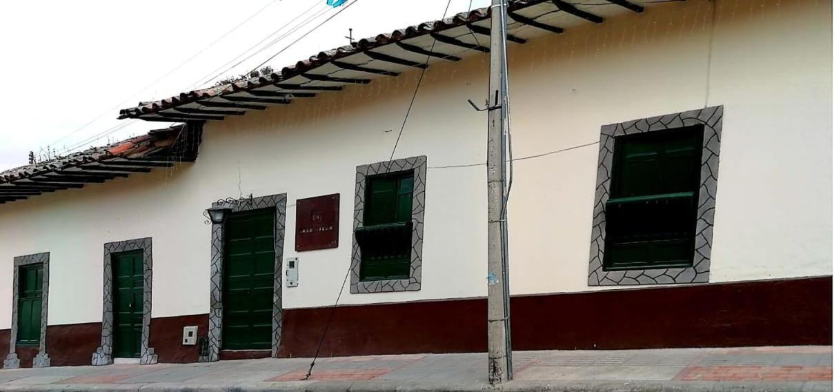 Casa Vieja *